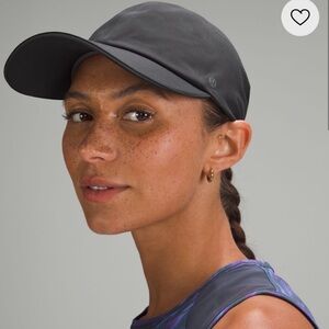 Lululemon ball cap only worn once! Excellent condition